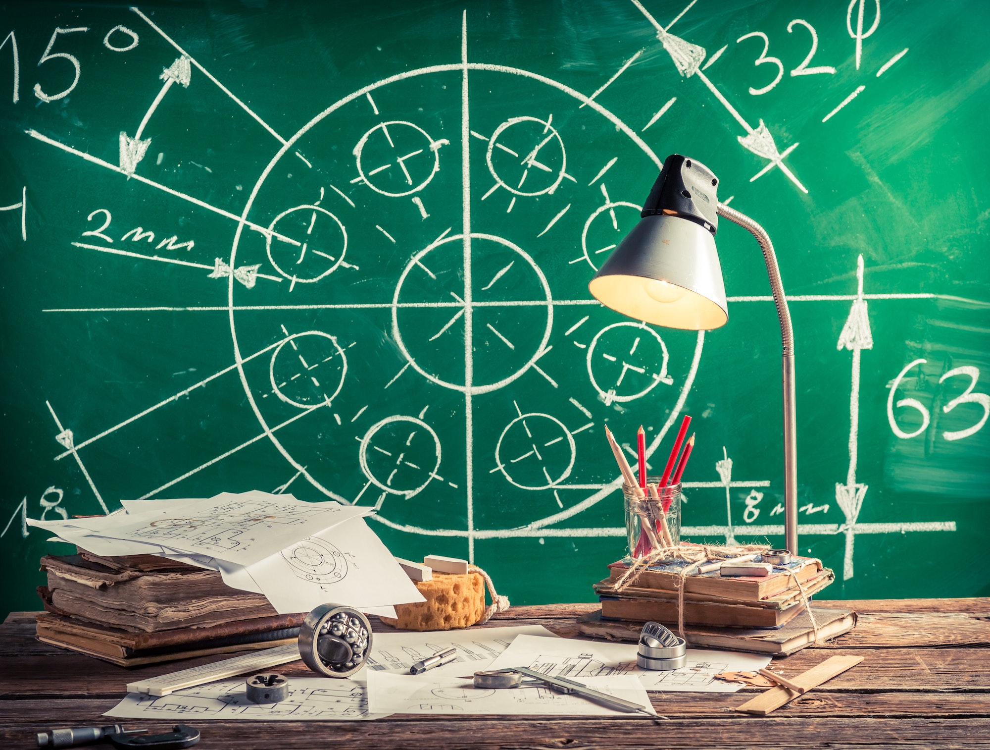 Work on the scheme bearings in a classroom